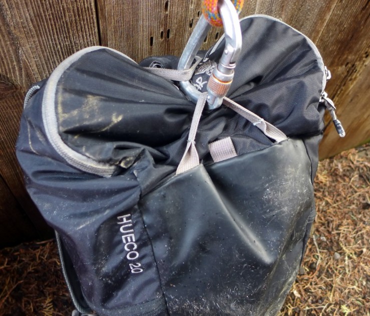 mountain hardwear hueco 20 - the mh hueco features two haul loops but they're too far apart to...