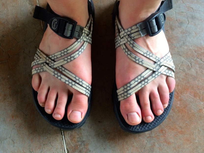 chaco zx/1 unaweep - this tester shoes the fit of the unaweep on wide feet. fortunately...