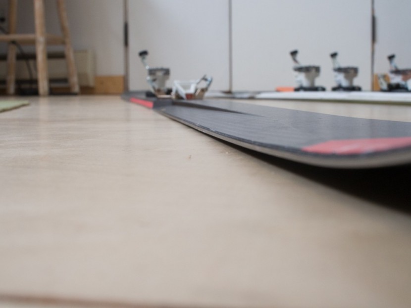 volkl v-werks bmt 90 - the fully reverse camber design of the bmt 94, close up.