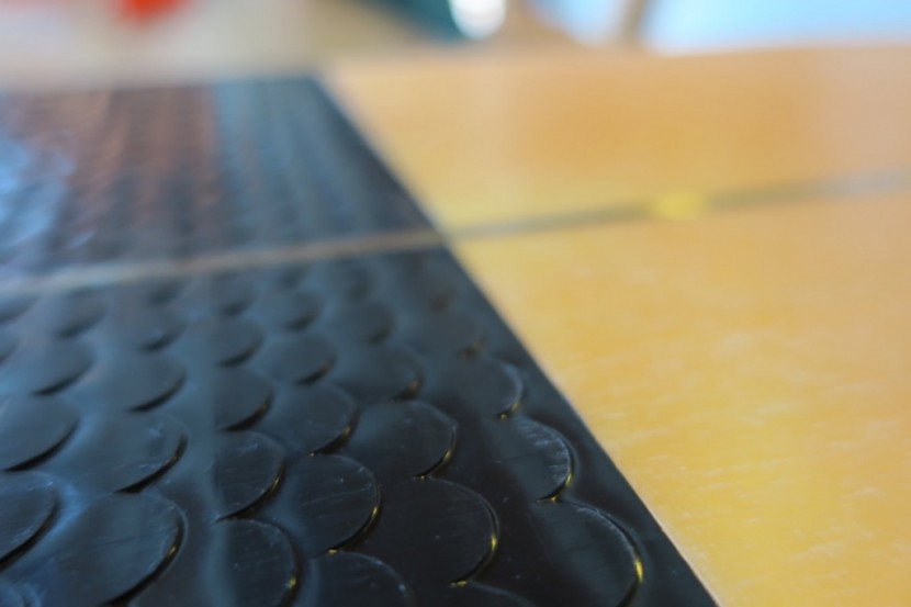 splitboard - close up of the bc section of revelator bc base. this fish scale...