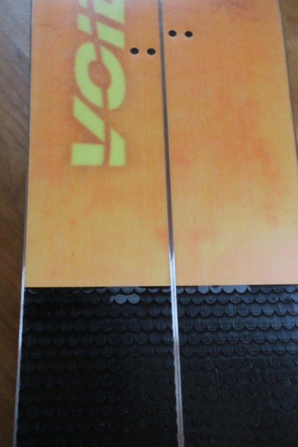 splitboard - the textured section of the base only extends for middle portion of...