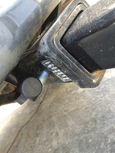 yakima holdup - a locking, threaded hitch pin secures the yakima holdup to the hitch...