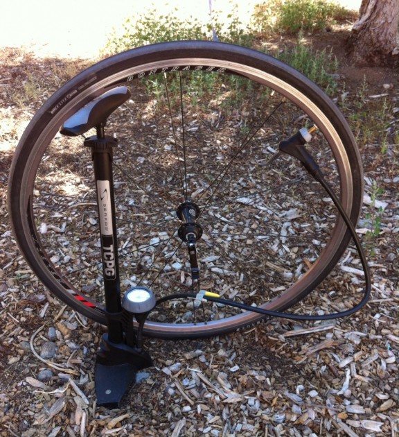 serfas tcpg - the tcpg combines the efficiency of a floor pump in a small enough...