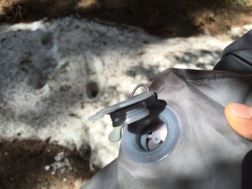 exped synmat hyperlite - the one way valve (which fell out during testing) made inflating...