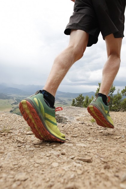 pearl izumi trail em n2 v3 - the traction on these trail shoes is ideal for trail running in dry...
