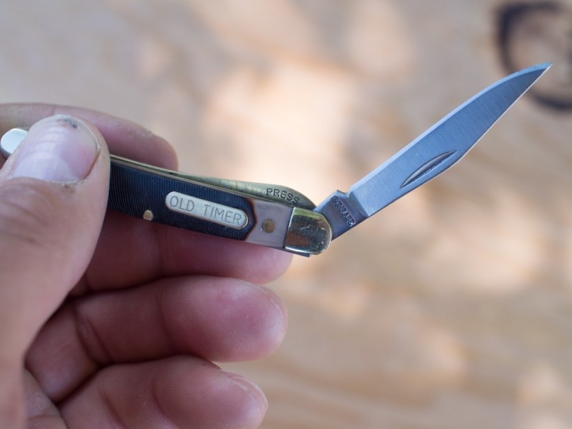 old timer 180t mighty mite - detail shot of the old timer. name plate, "liner lock" labeled with...