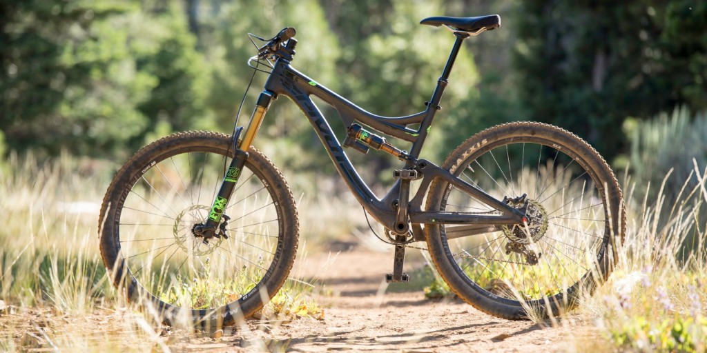 pivot mach 6 x01 2016 - the pivot mach 6 is a good looking bike with a lot of promise that...