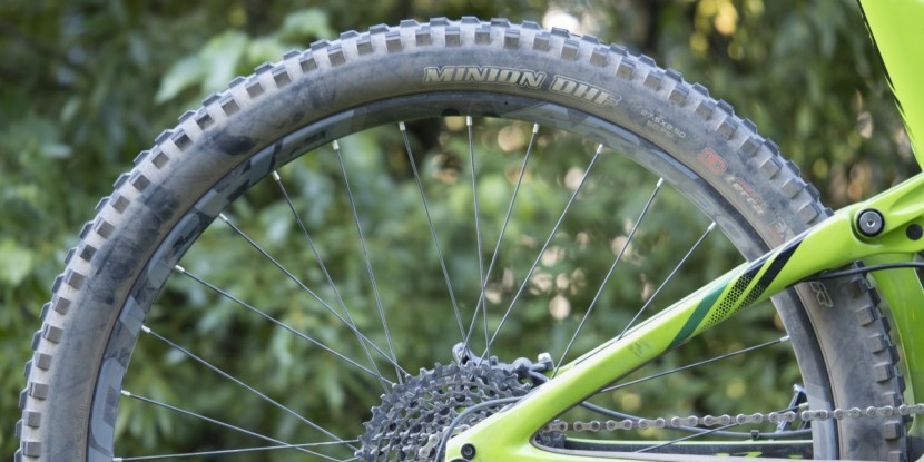 ibis mojo hd3 x01 2016 - running a 2.5" maxxis minion dhf in the rear isn't direct enough for...