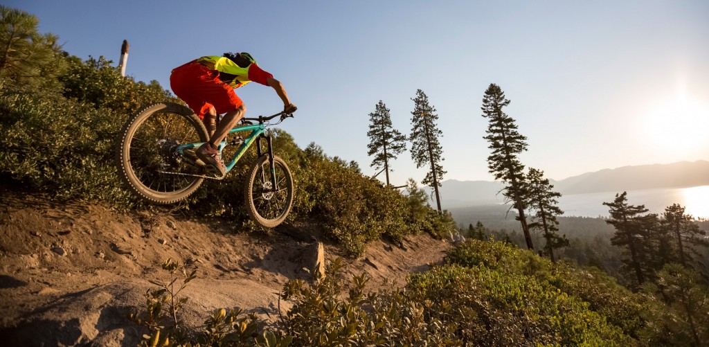 santa cruz nomad x01 2016 - the nomad gives you the confidence to dive headlong downhill.