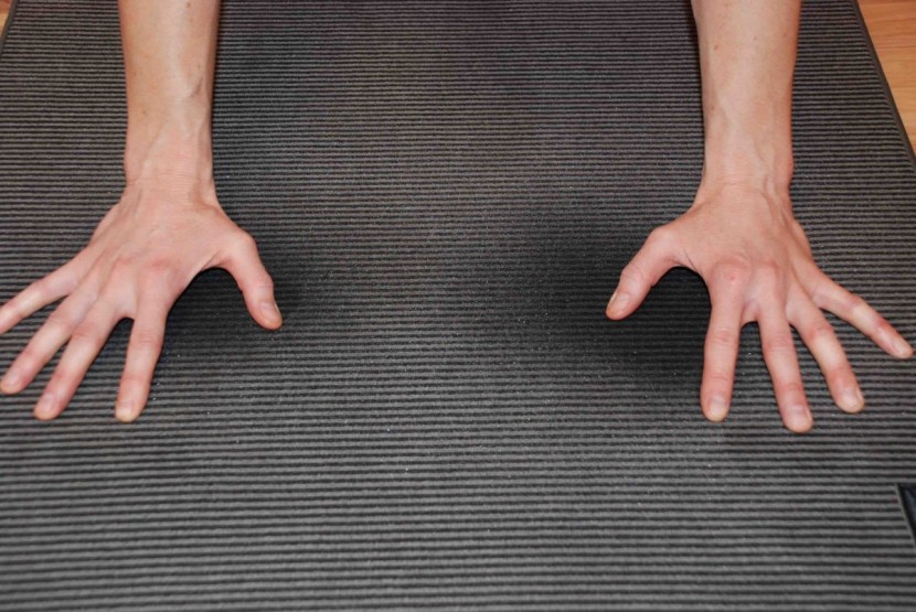 kulae elite hot hybrid - this mat's traction improves when wet, and the ridges on the...