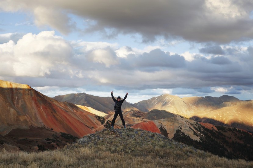 mountain hardwear ghost lite - testing the ghost lite jacket in a wind storm on a ridge at the top...