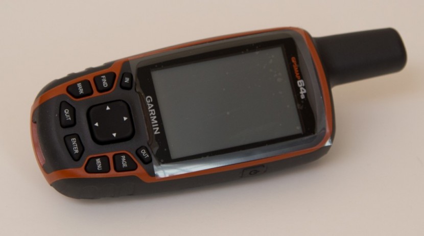 garmin gps map 64s - this is fully-buttoned unit with quick access to menu options. the...