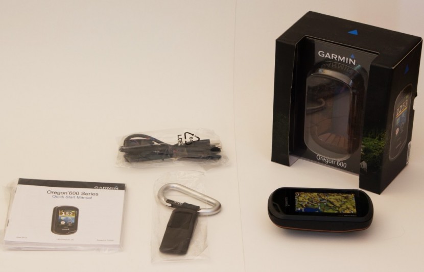garmin oregon 600t - what's in the box? garmin oregon 600 unit, adaptable carabiner clip...