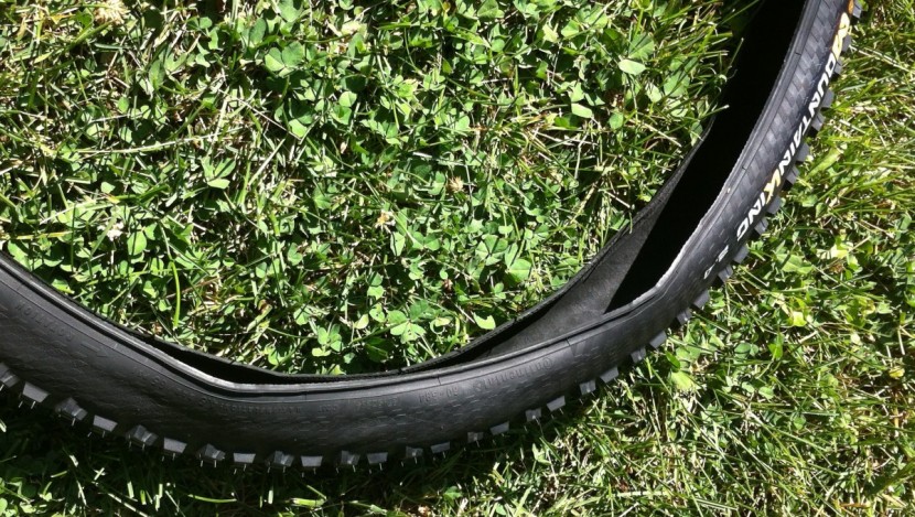 continental mountain king 2.4 protection - kinky is usually as good thing, except when talking tire beads. we...