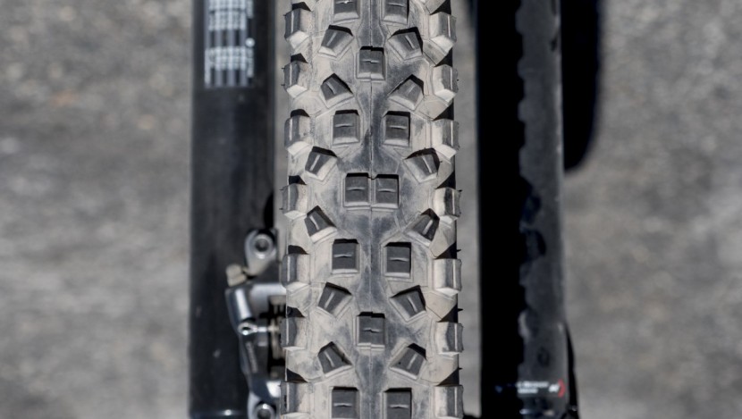 schwalbe hans dampf 2.35 trailstar evo - hans dampf translates to "jack of all trades" and we think that's a...