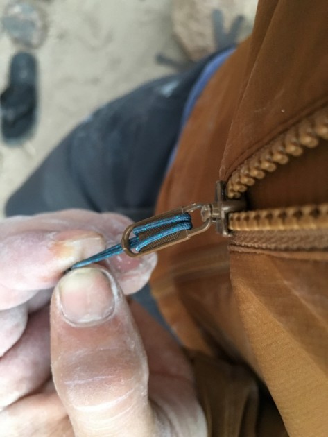 arc'teryx atom sl hood - super light all the way down to the zipper pulls.