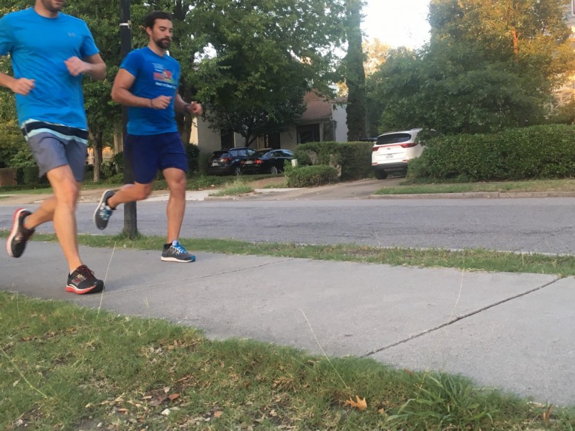 pearl izumi e:motion road n3 - marathoner john stephens (left) in the brooks glycerin 14 and the...