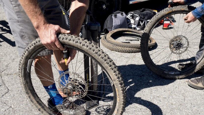 continental mountain king 2.4 protection - the continental tires could be a little fussy to get installed. cold...