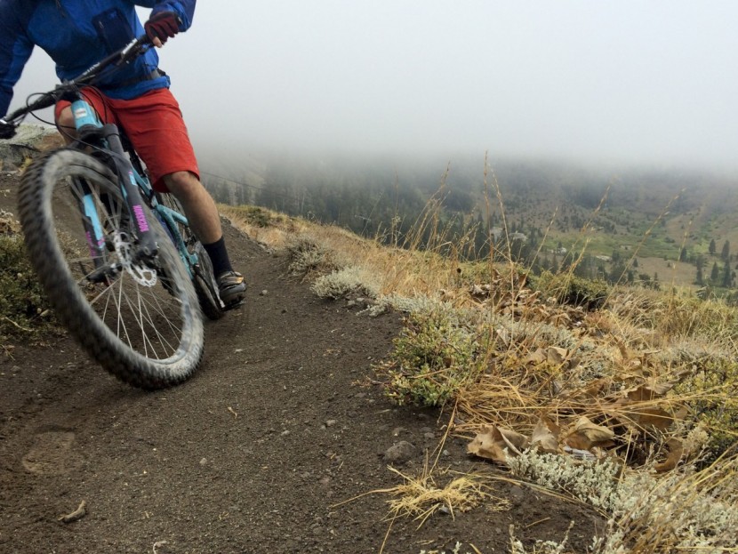 wtb vigilante 2.3 fast rolling/tough - we rallied this perfect berm over and over with the vigilante to...