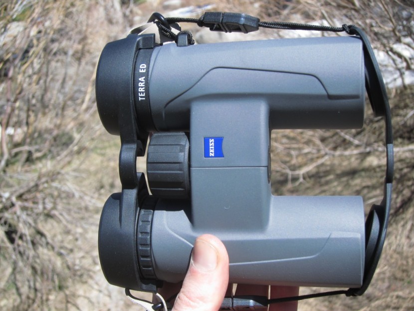 zeiss terra ed 8x32 - we found the adjustments on this pair to be stiff and the...