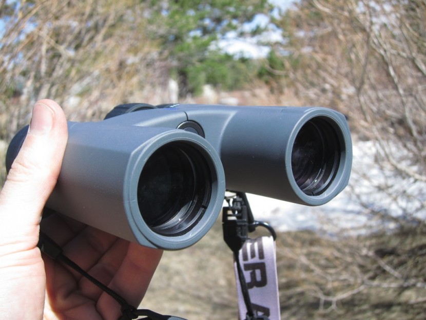 zeiss terra ed 8x32 - the zeiss terra ed 8x32 produces a very clear image but is darker...