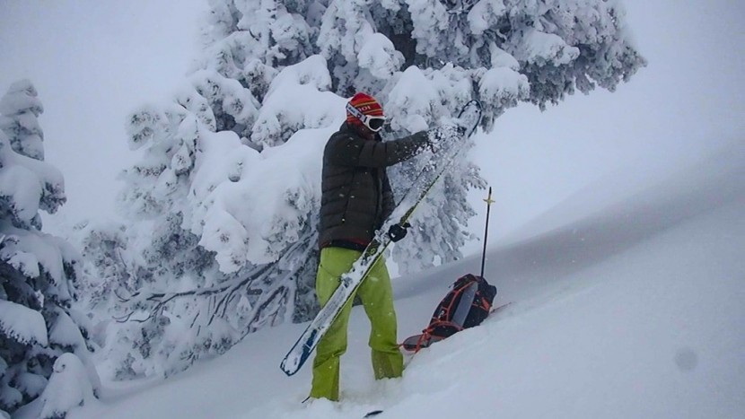 rei stratocloud hoodie - early season ski touring in wyoming. october 5, 2016.