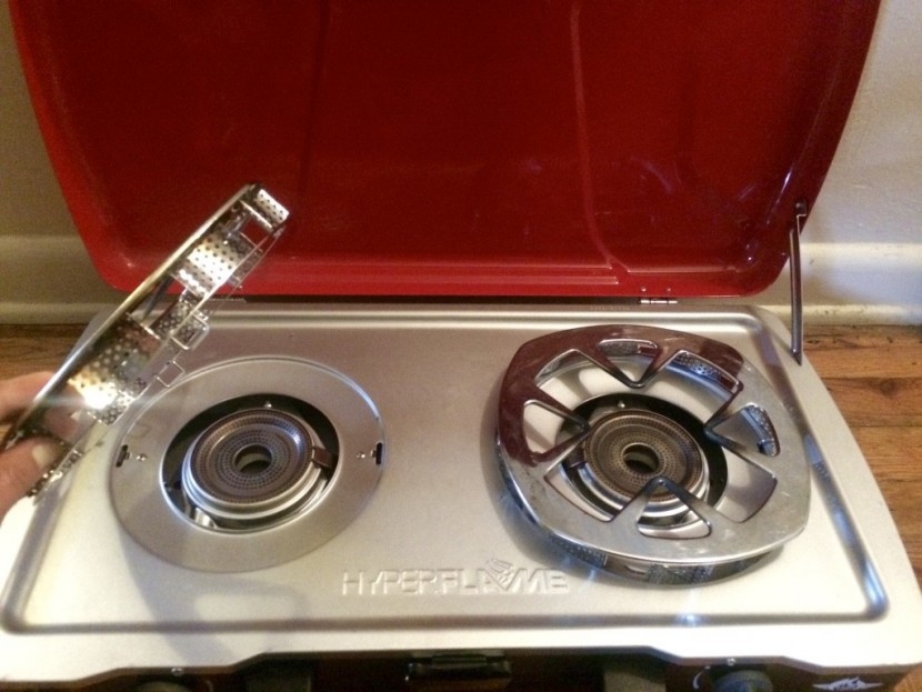 coleman hyperflame fyrecadet - the only stove with removable and interchangeable burners.