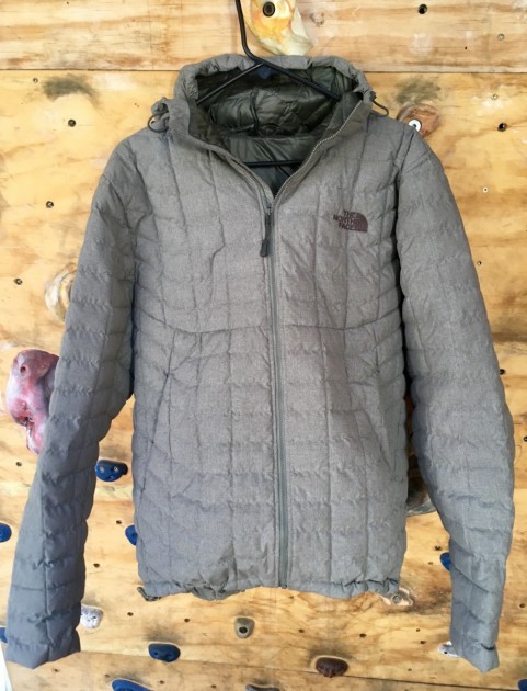 the north face thermoball hoodie - simple, stylish and clean, this jacket features two roomy hand...