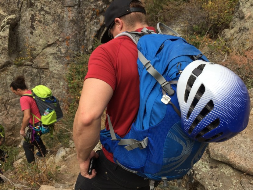 osprey stratos 24 - the compression straps can easily accommodate objects like helmets...