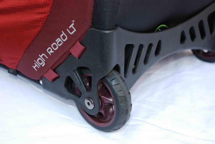 osprey ozone wheeled 22 - the sturdy frame protects the wheels from damage.