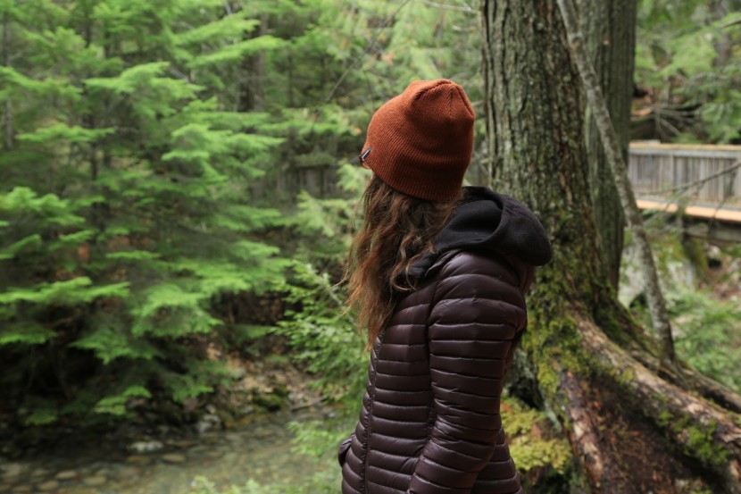 arcteryx nuri - there's plenty of room to fit a heavier layer underneath without it...