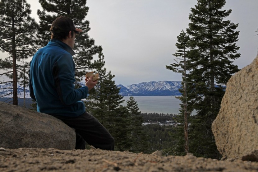 mountain hardwear microchill 2.0 - when stopping for a mid-hike lunch, we were happy to have the...