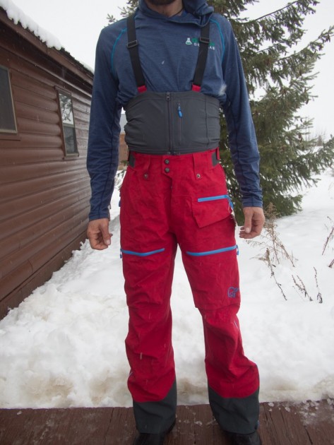 norrona lofoten gore-tex pro pants - the lofoten pants in bib mode. it is easy to see how they pants-only...