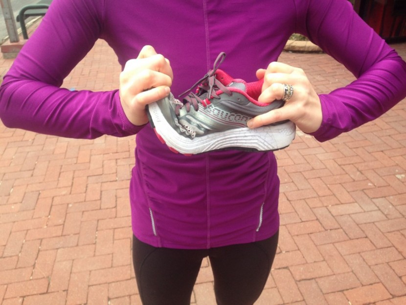 saucony guide 10 - stiff responsive shoe