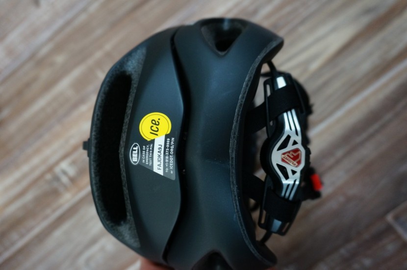 bell star pro - the icedot sticker on the bell star pro.