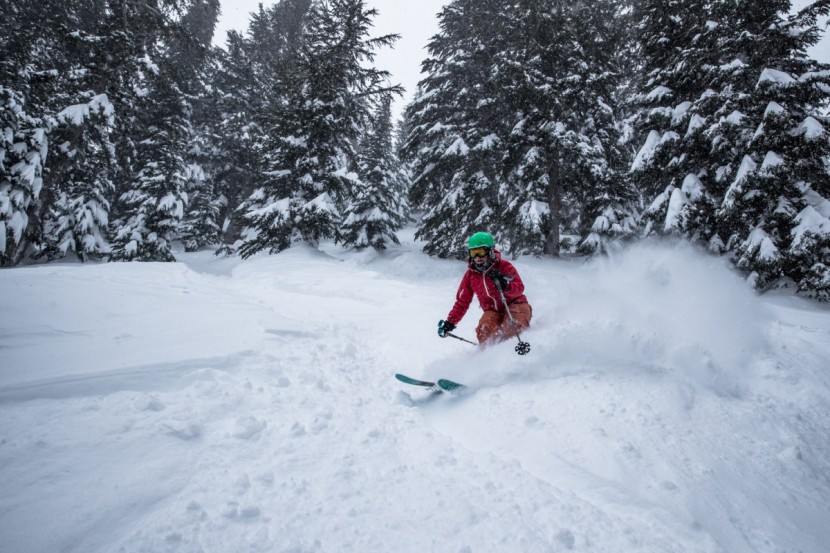 all mountain skis womens - on powder days, we want a ski with rockered tips that stay afloat...