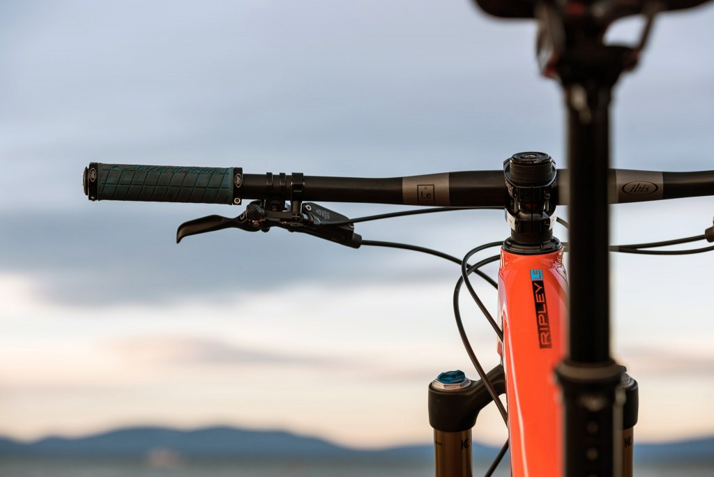 ibis ripley ls 2017 - the lo-fi bars look bizarre and work on the downhill and corners but...