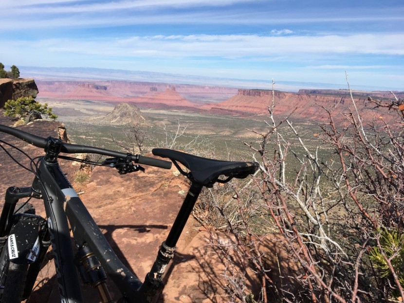 specialized phenom expert - the specialized phenom expert is the winner of our editors' choice...