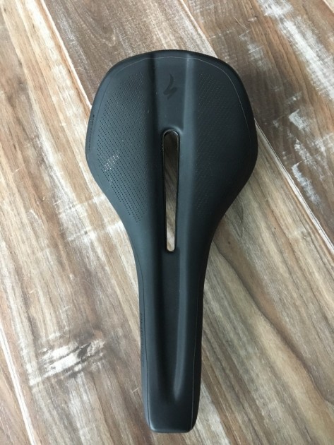 specialized phenom expert - the specialized phenom expert features a full anatomical cutout and...