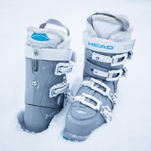 head dream 100 for women - the head dream 100 has a soft and stiff flex adjustment.