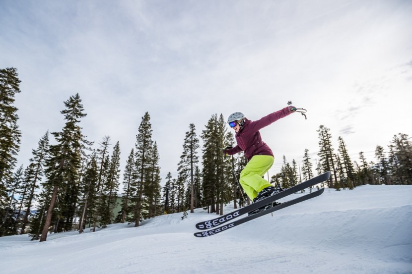 atomic hawx ultra 110 for women - it's hard not to be in the air when the atomic hawx ultra 110s feel...