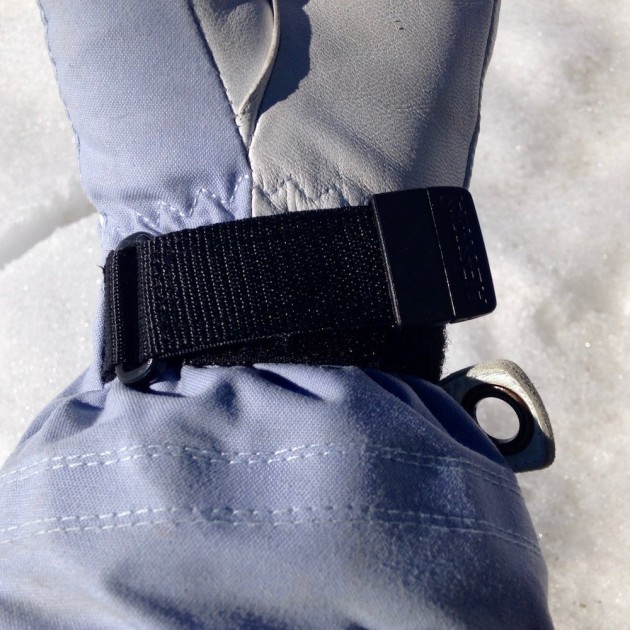 hestra heli three-finger for women - we love the wrist cinch strap that provides a better fit, in...