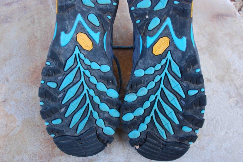 the north face hedgehog fastpack gtx for women - the soles are so pretty! too bad you can't really see them. the blue...