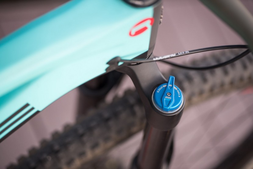 intense recluse pro 2017 - the boosted 150mm fox performance float fork is fine, but didn't...