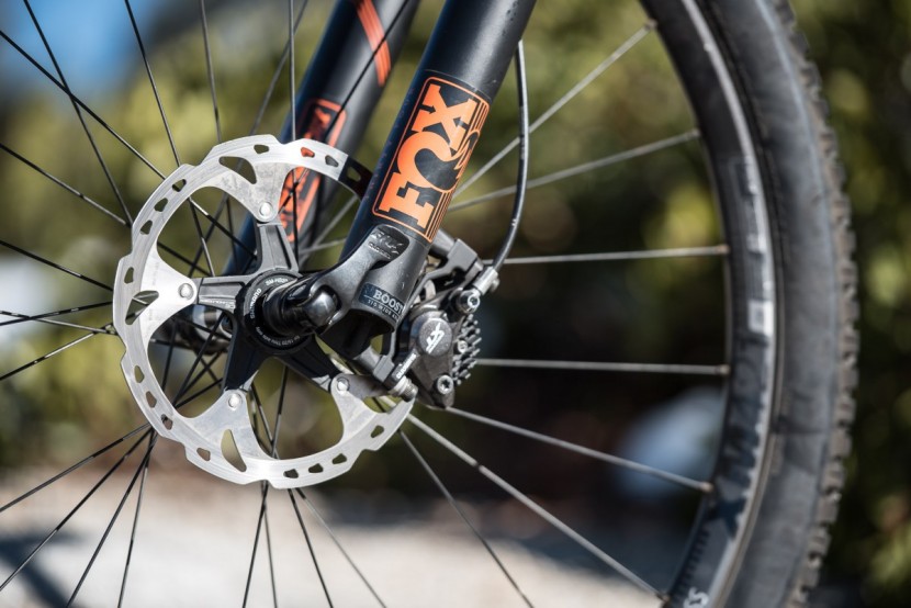 pivot mach 429 trail x01 eagle 2017 - it's hard to argue with shimano deore xt.