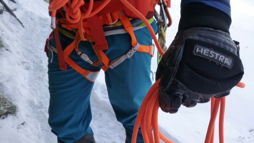 hestra vertical cut freeride - the vertical cut freeride is a fantastic all-around ski glove that...