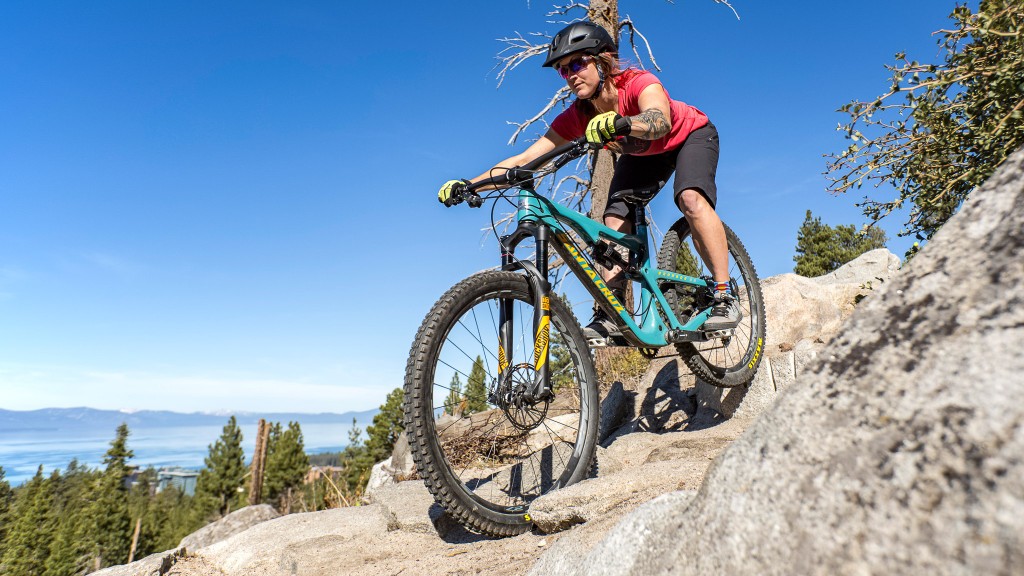 santa cruz bronson x01 eagle 2017 - the bronson's big suspension takes all the hits, but you've got to...