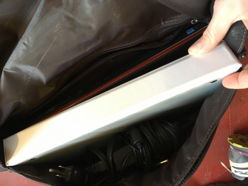 kenneth cole reaction risky business - the risky business does not have a high capacity.