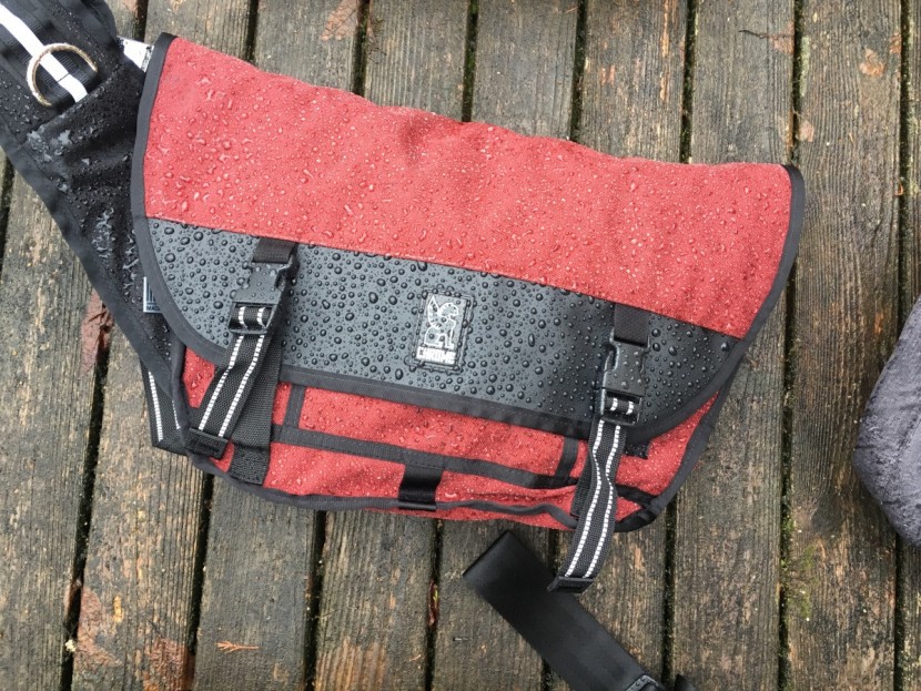 chrome mini metro - the mini metro messenger bag is highly durable and waterproof.