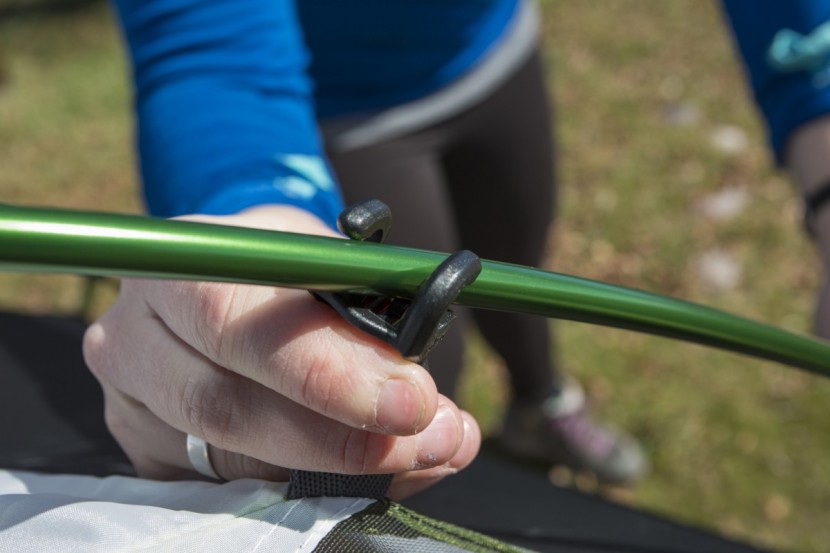 kelty salida 2 - easy-to-use clips on the kelty salida 2 helped make set-up easy.